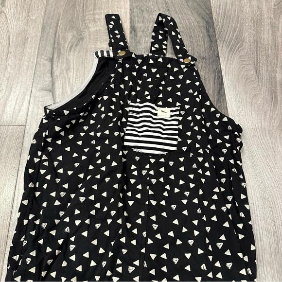 Chic Black and White Geometric Print one piece Overalls - Picture 14 of 15